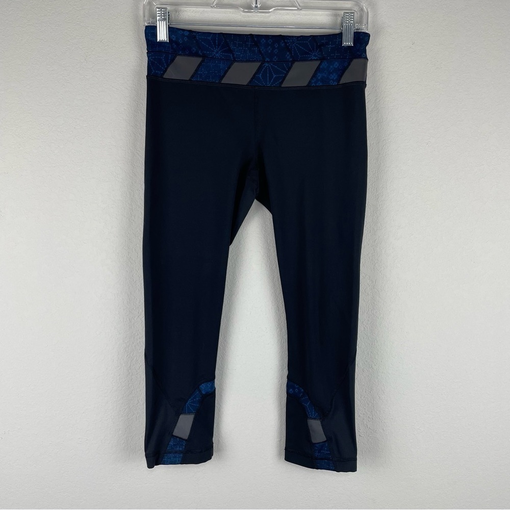 Lululemon Black Blue Sashiko Run Inspire Athletic Athleisure Crop II Leggings 6